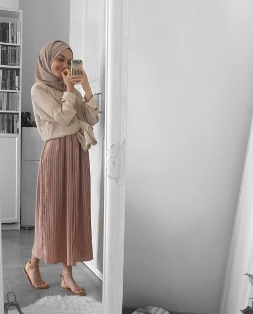 10 Gaya Hijab Agar Terlihat Tinggi dan Langsing