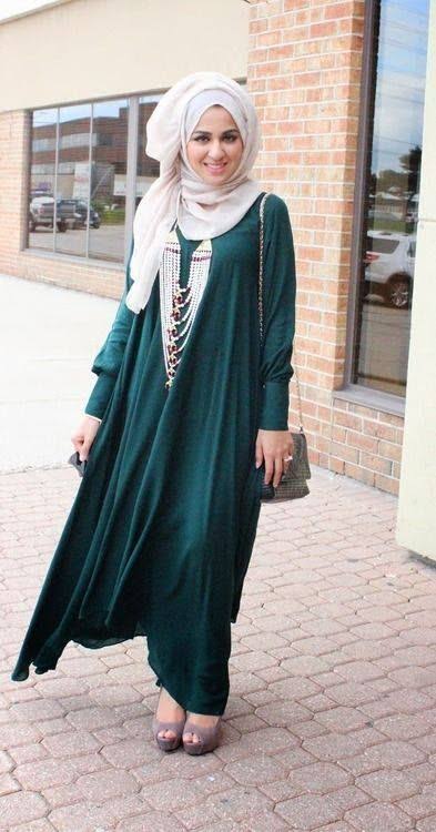 Elegan, 10 Warna Hijab untuk Botol Hijau