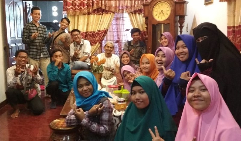 10 Kebiasaan Orang Sumatera, Punya Makna yang Mendalam