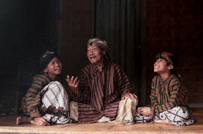 10 Kebiasaan Orang Jawa, Terkenal dengan Keramahannya