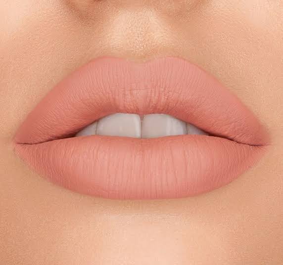 10 Warna Lipstik Natural untuk Remaja, Gak Bikin Keliatan Tua
