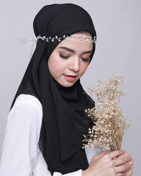 Makin Cantik, 10 Aksesoris Hijab Modern