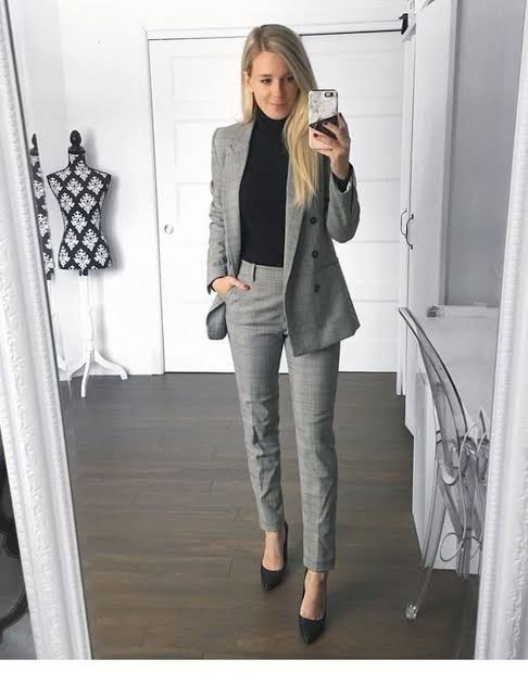 10 Ide Outfit Blazer Wanita untuk Ke Kantor ataupun Pesta