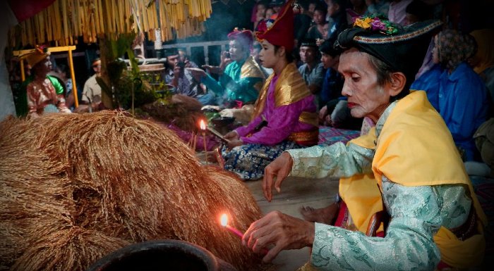 10 Kebiasaan orang Sulawesi, Sangat Menjaga Warisan Leluhur