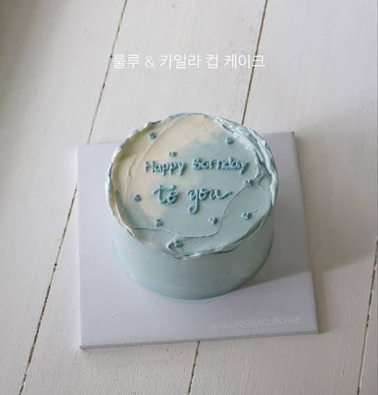 10 Desain Kue Ulang Tahun Korea Sederhana dengan Warna Pastel