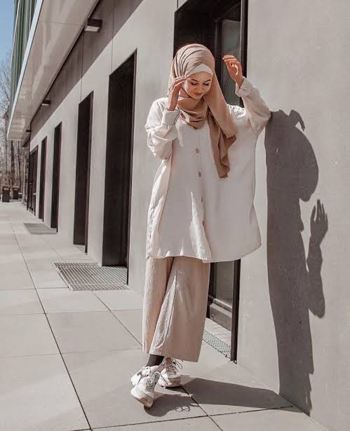 10 Style Kuliah Hijab, Kasual dan Nyaman