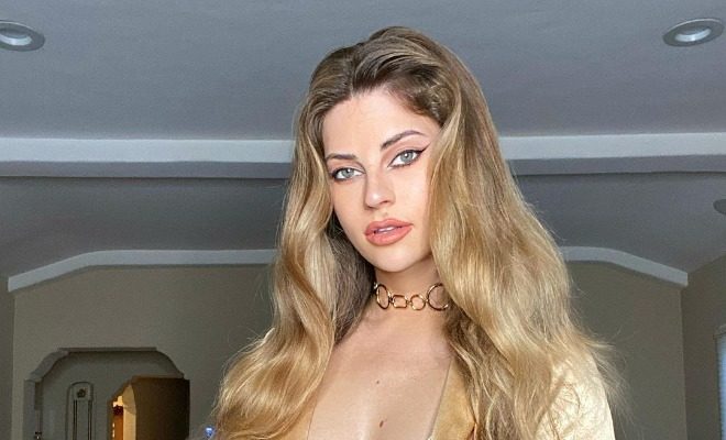 Biodata, Profil, dan Fakta Hannah Stocking