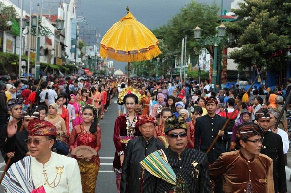 10 Kebiasaan Orang Lombok, Tidak Ditemukan Di Tempat Lain