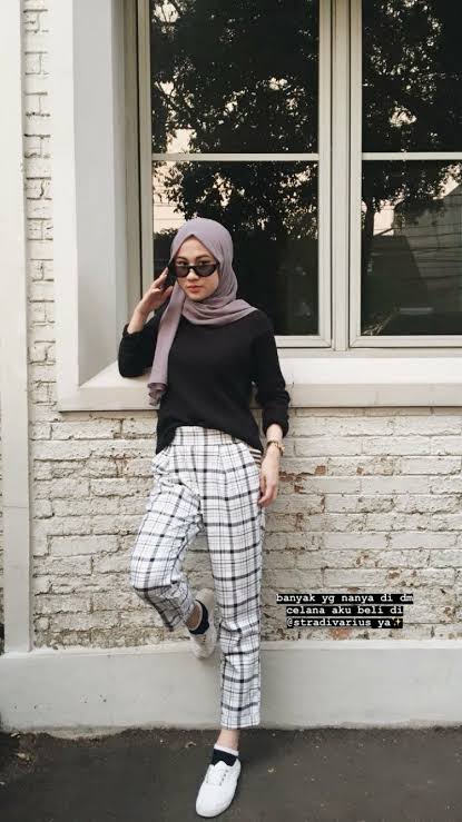Simple, 10 OOTD Hijab Remaja SMP yang Nyaman Dipakai Sehari-hari