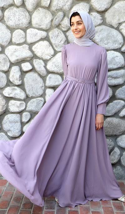 10 Warna Hijab Yang Sesuai Dengan Pakaian Lavender, Bukan Hanya Hitam Atau Putih