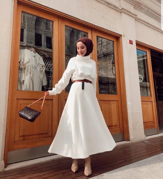 10 Warna Hijab Yang Cocok Dengan Baju Putih, Favorit Banyak Orang