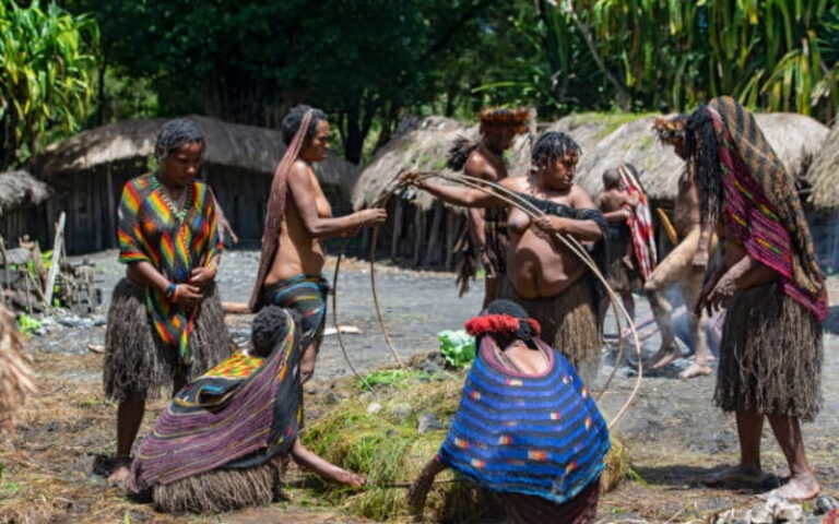 Ini Pakaian Adat Papua Unik Dan Penuh Filosofi Dailysia