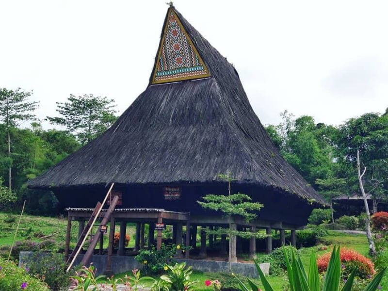 7 Nama Rumah Adat Sumatera Utara, tidak hanya Rumah Bolon