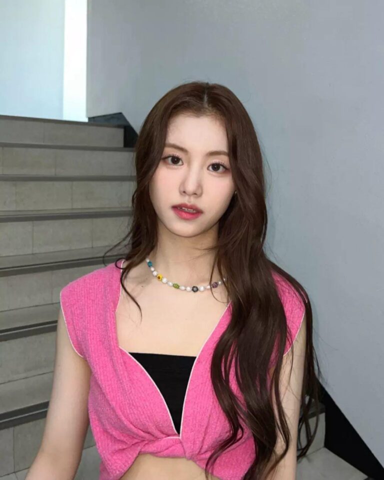 Kim Garam - Biodata, Profil, Fakta, Umur, Agama, Pacar, Karier