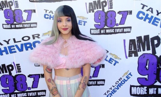 Melanie Martinez - Biodata, Profil, Fakta, Umur, Agama, Pacar, Lagu