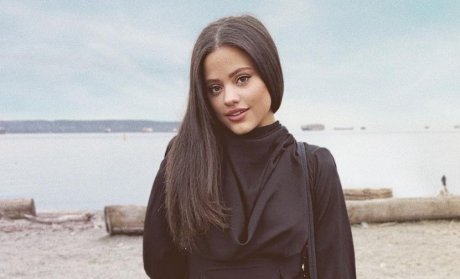 Sarah Jeffery - Biodata, Profil, Fakta, Umur, Agama, Pacar, Film