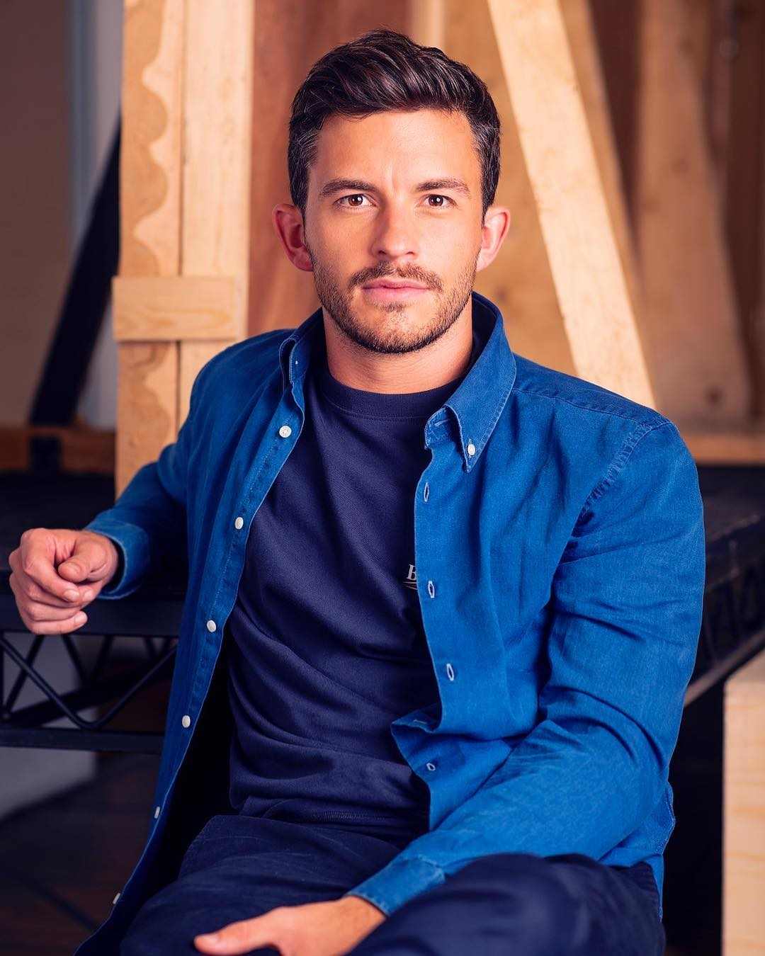 Jonathan Bailey - Biodata, Profil, Fakta, Umur, Agama, Pacar, Film