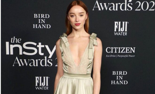 Phoebe Dynevor - Biodata, Profil, Fakta, Umur, Agama, Pacar, Film