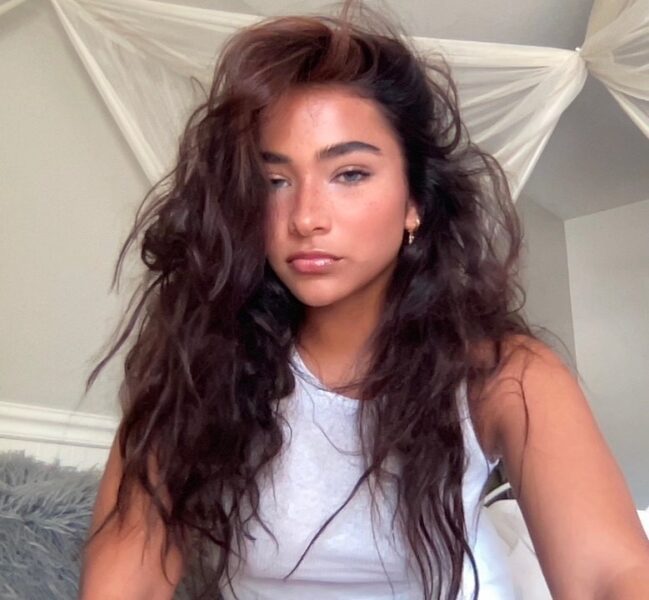 Sienna Mae Gomez - Biodata, Profil, Fakta, Umur, Agama, Pacar