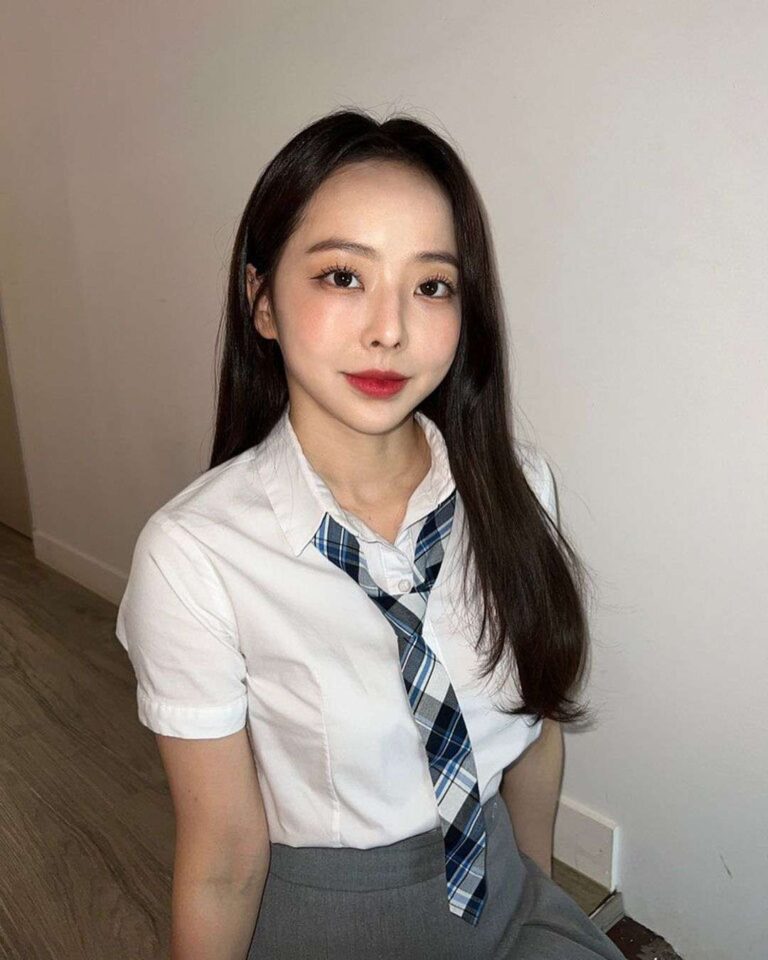 Vivi LOONA - Biodata, Profil, Fakta, Umur, Agama, Pacar