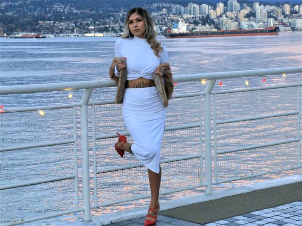 Setelan rok yang serasi