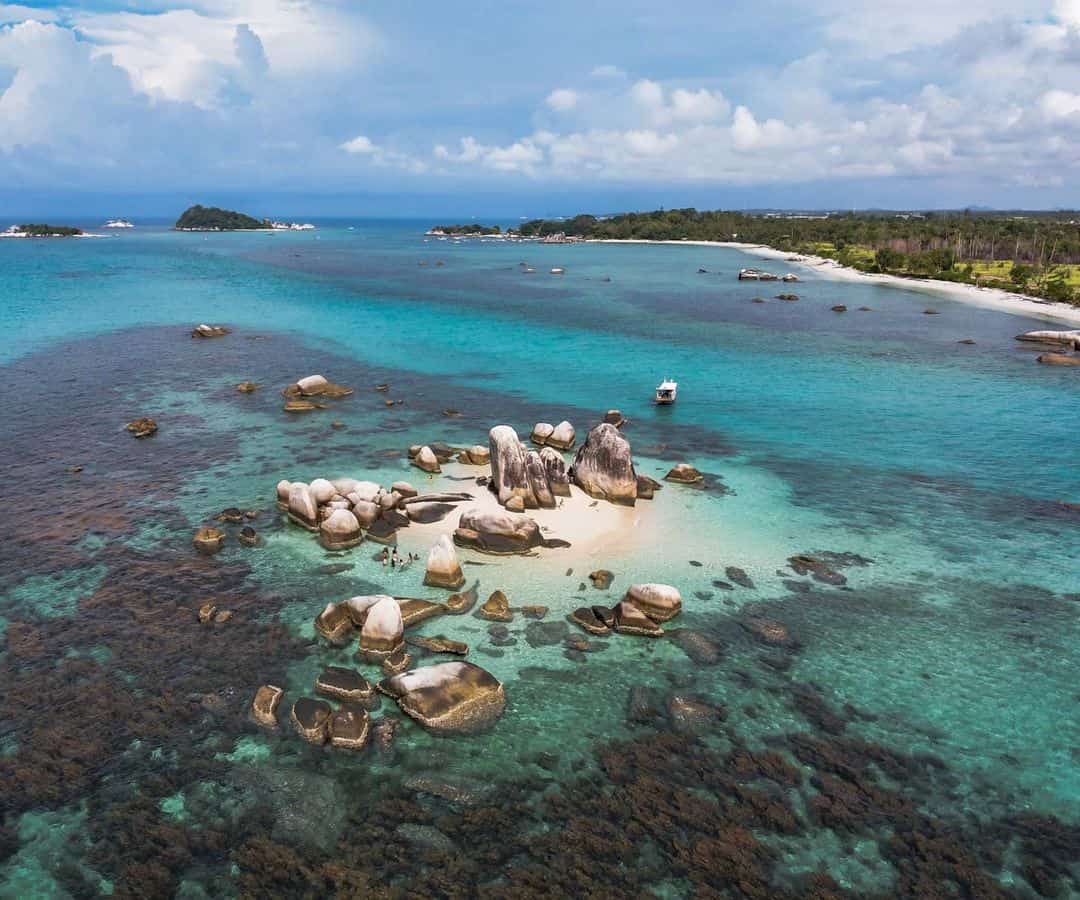 Napak Tilas 19 Pesona Wisata Aceh yang Perlu Kamu Kunjungi