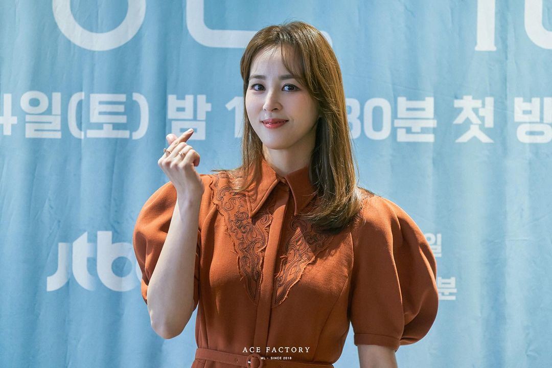 Han Hye Jin - Biodata, Profil, Fakta, Umur, Agama, Suami, Film