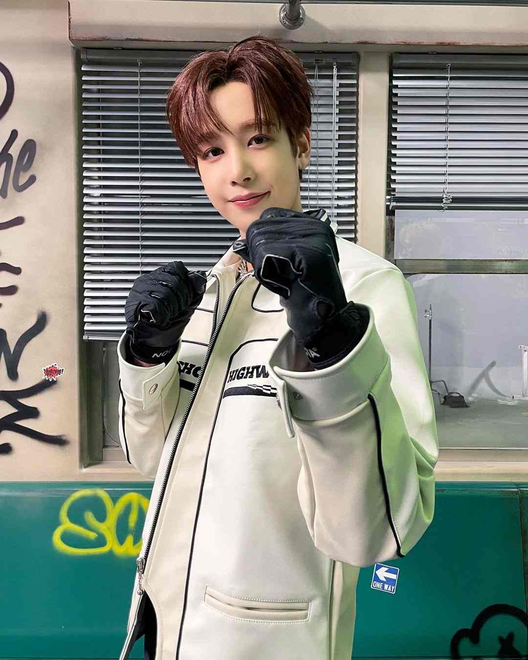 Hunter - Biodata, Profil, Fakta, Umur, Agama, Pacar