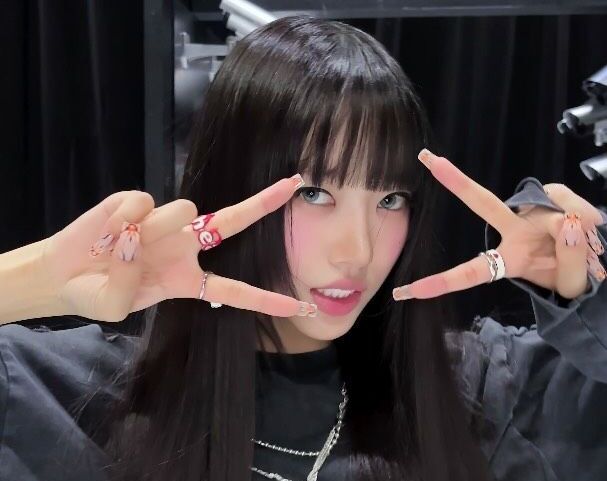 MEOVV - Biodata, Profil, Fakta, Member, Ulang Tahun