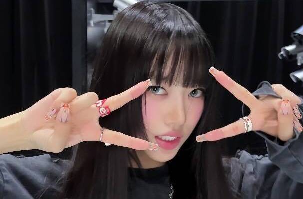 Sooin MEOVV - Biodata, Profil, Fakta, Umur, Agama, Pacar, Karier