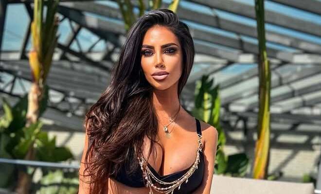 Anet Kailing - Biodata, Profil, Fakta, Umur, Agama, Pacar, Karier