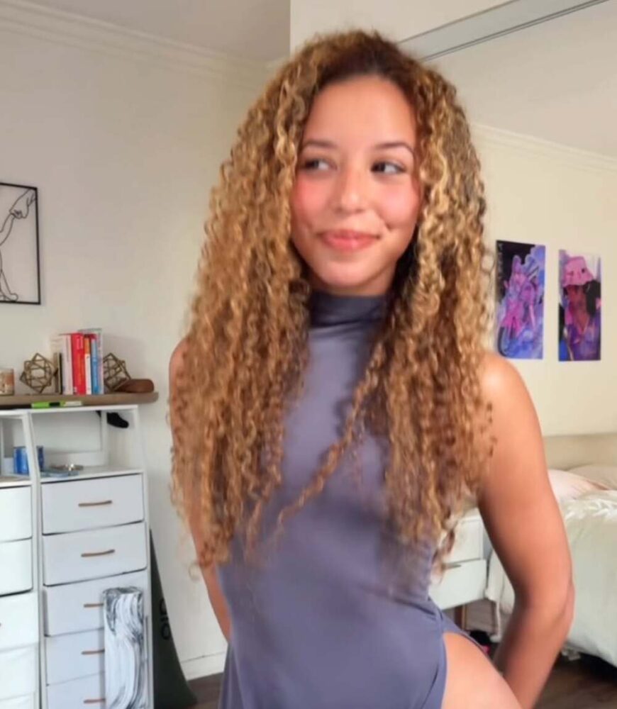 Camila Elle Biodata, Profil, Fakta, Umur, Agama, Pacar, Karier