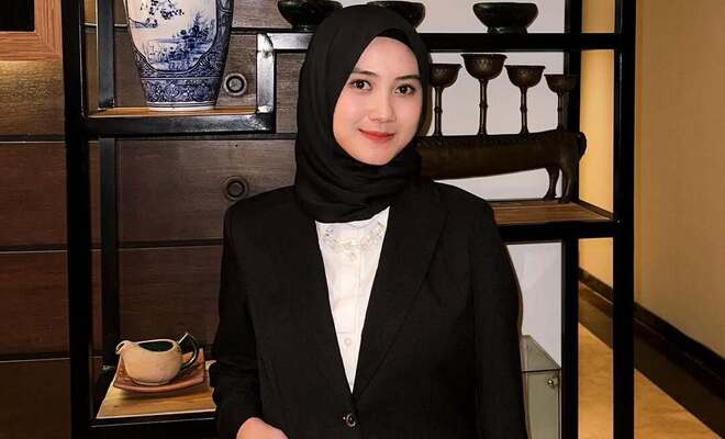 Alfina Nindiyani - Biodata, Profil, Fakta, Umur, Agama, Suami
