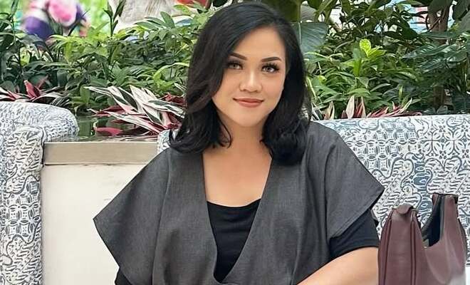 Janes C.S - Biodata, Profil, Fakta, Umur, Agama, Suami, Karier