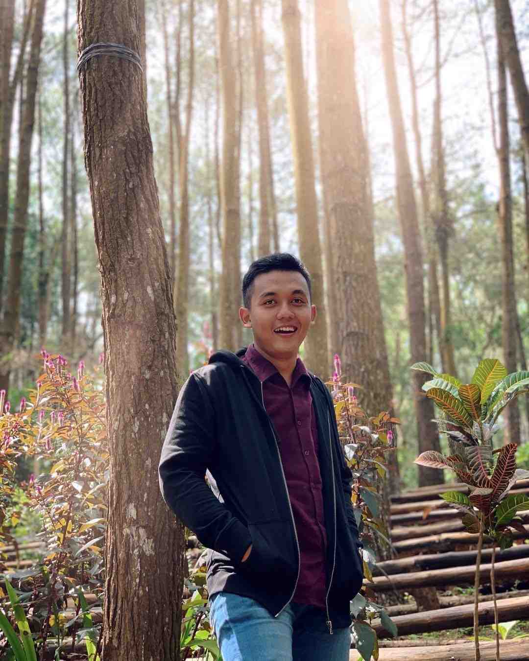 Ekky Dwiatna - Biodata, Profil, Fakta, Umur, Agama, Istri, Karier