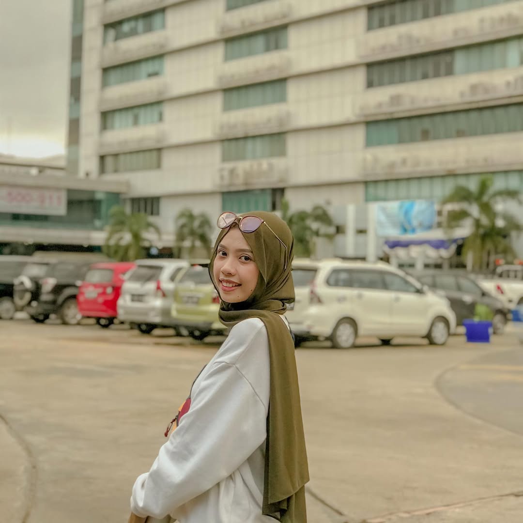 Era Nitri - Biodata, Profil, Fakta, Umur, Agama, Pacar, Karier