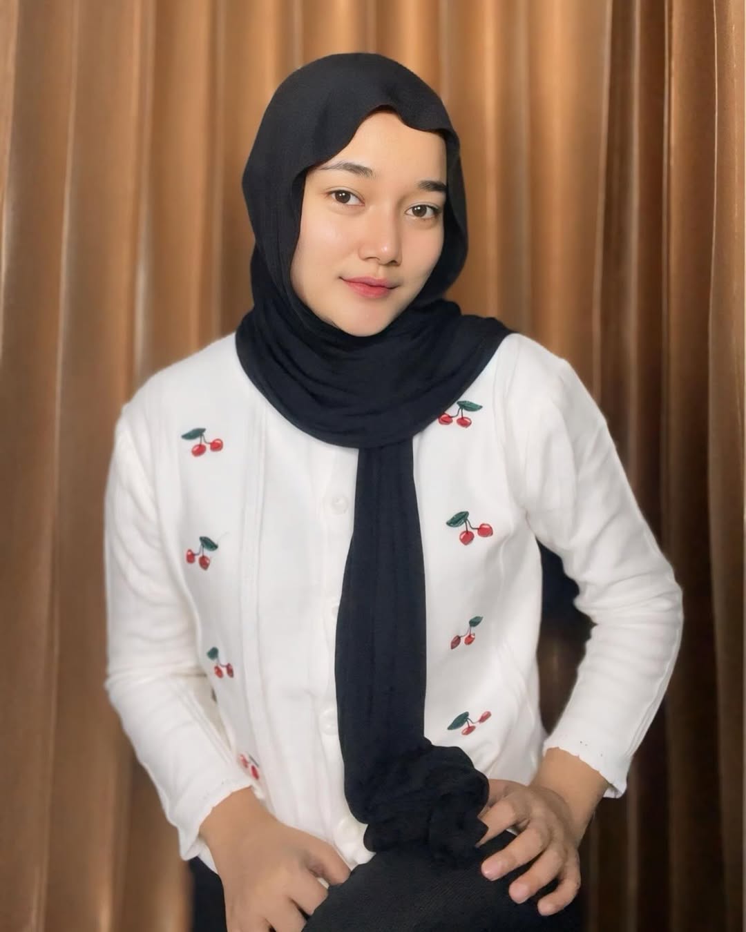 Femi Permatasari - Biodata, Profil, Fakta, Umur, Agama, Pacar