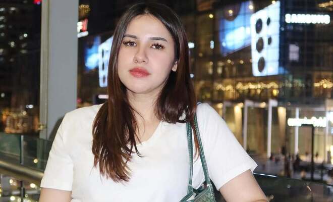 Azzura Bisyir - Biodata, Profil, Fakta, Umur, Agama, Pacar, Karier