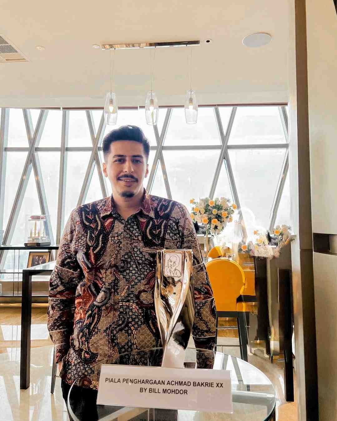 Bill Mohdor - Biodata, Profil, Fakta, Umur, Agama, Pacar, Karier