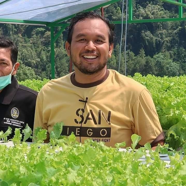 Mewalik - Biodata, Profil, Fakta, Umur, Agama, Istri, Karier